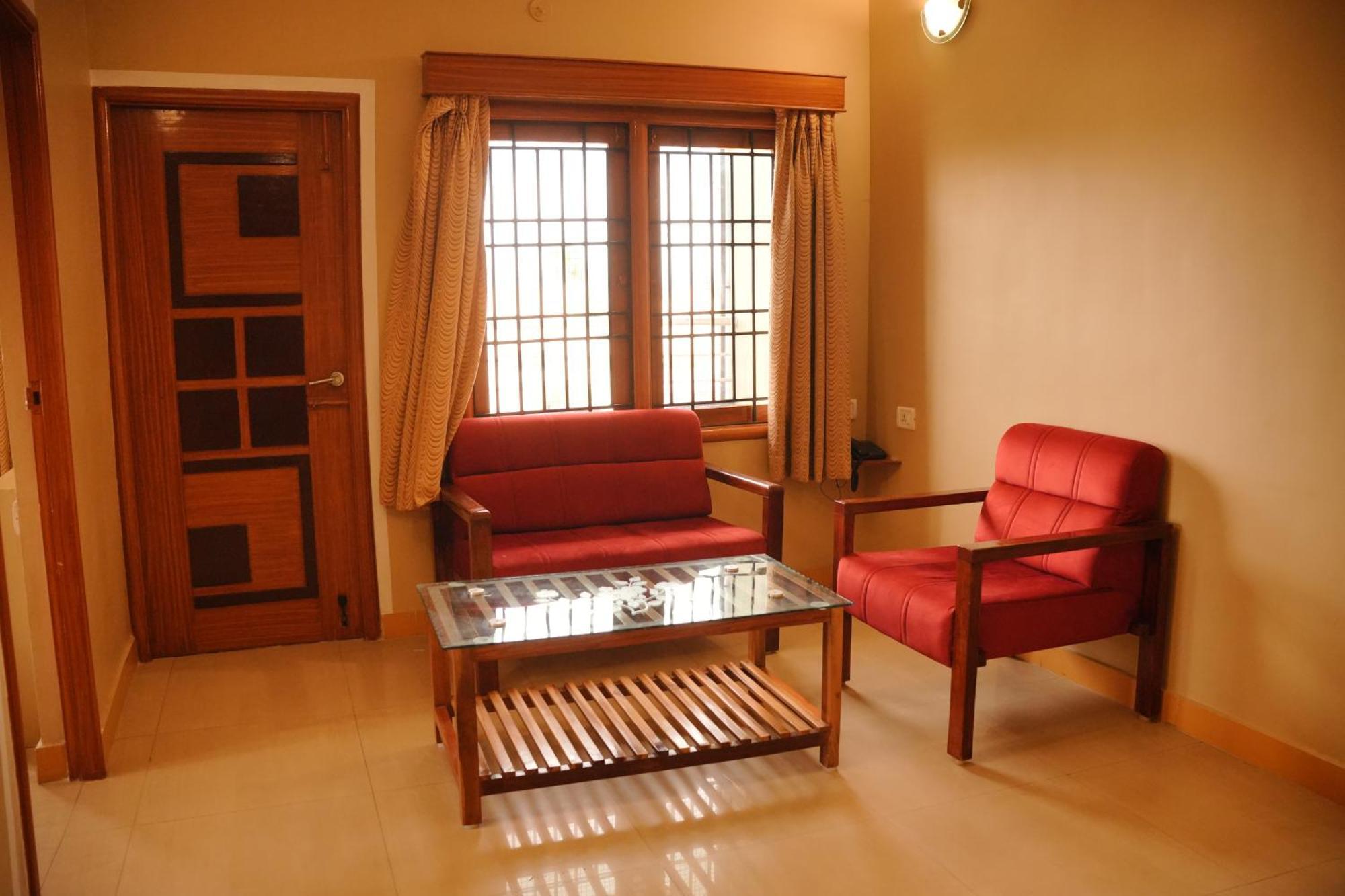 Appartamento Ramana Towers Tiruvannāmalai Esterno foto