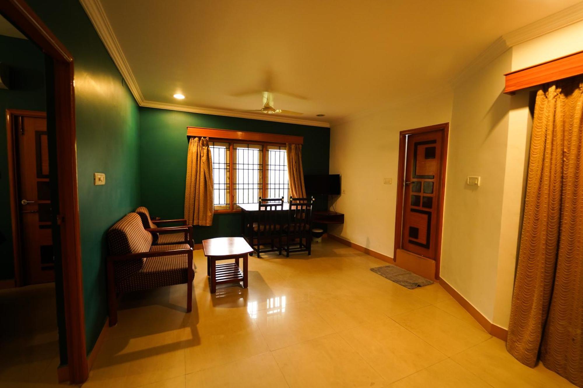 Appartamento Ramana Towers Tiruvannāmalai Esterno foto