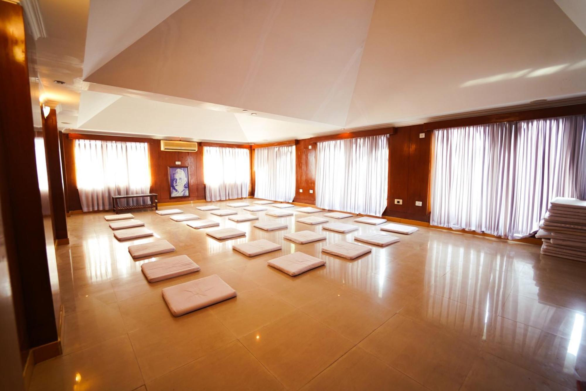 Appartamento Ramana Towers Tiruvannāmalai Esterno foto